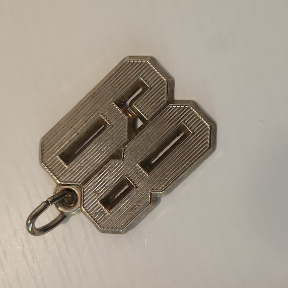 1989 #89 Metal Graduation or Number Keychain Key Ring VTG - Picture 3 of 3